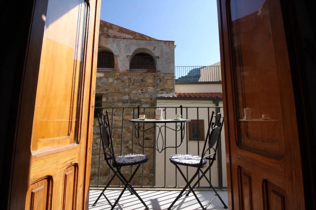 Sea Fly Balcony Apartamento Cefalú