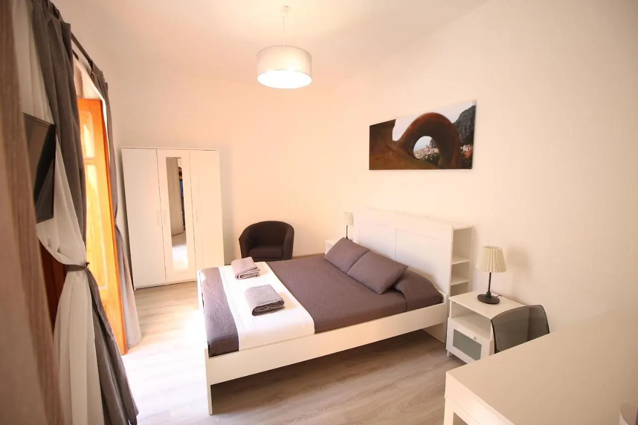 Sea Fly Balcony Apartamento Cefalú